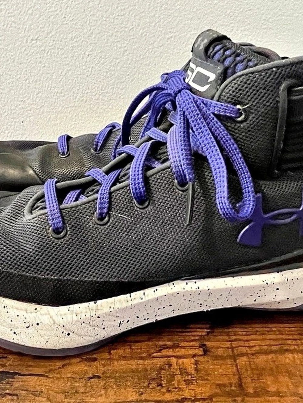 Under Armour Curry 3 Mid Youth 6 Black & Purple Basketball Shoes